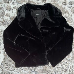 Express Fur Jacket 🖤